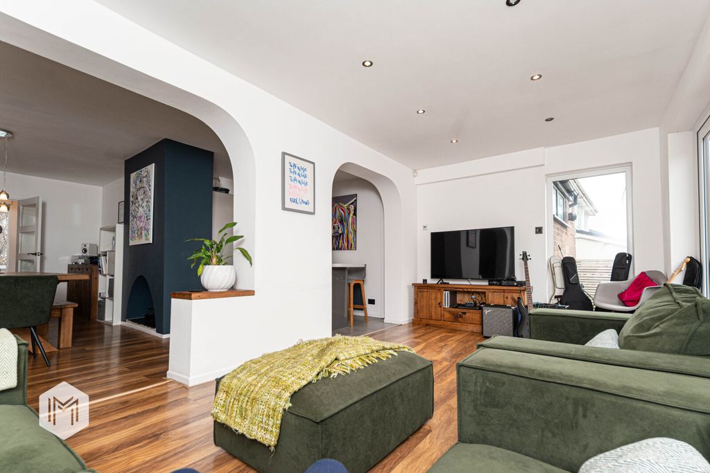 Property photo 3 of 19 Picture No. 26