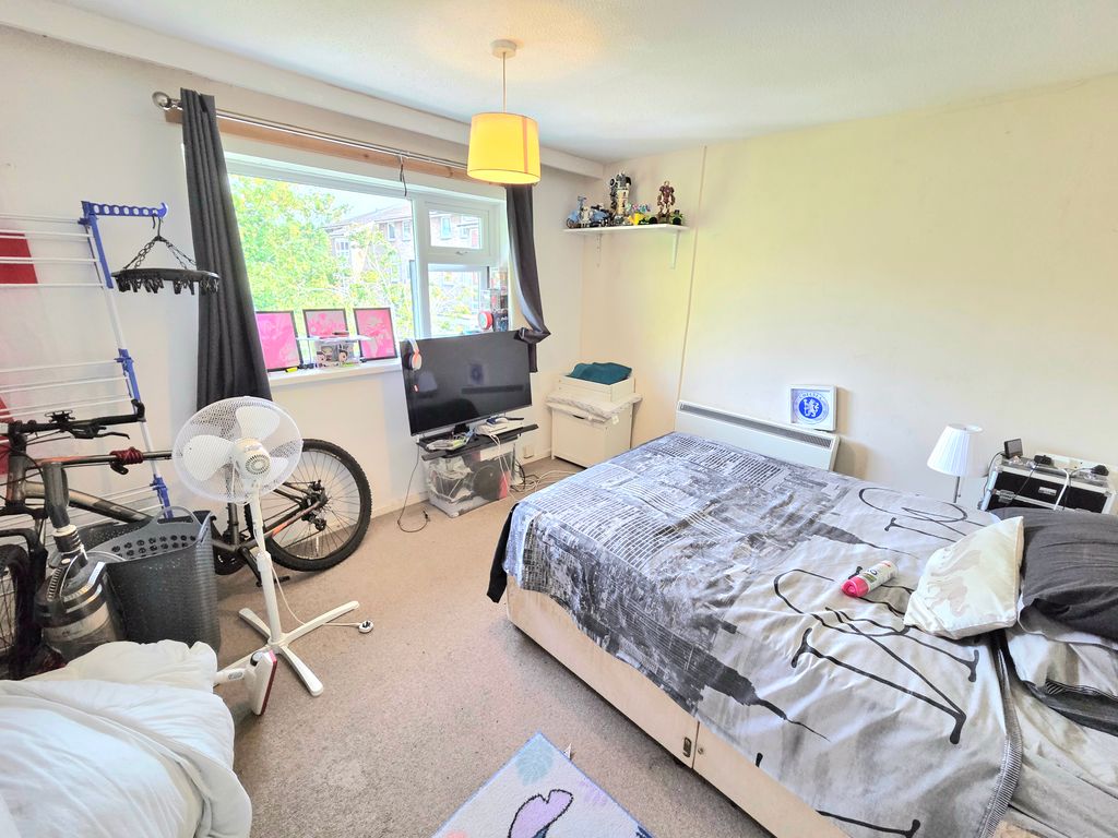 Property photo 2 of 6