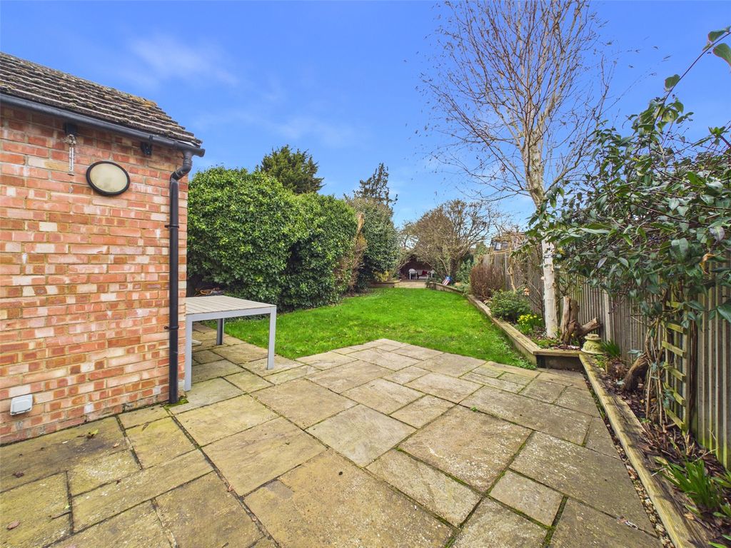 Property photo 3 of 20 Garden