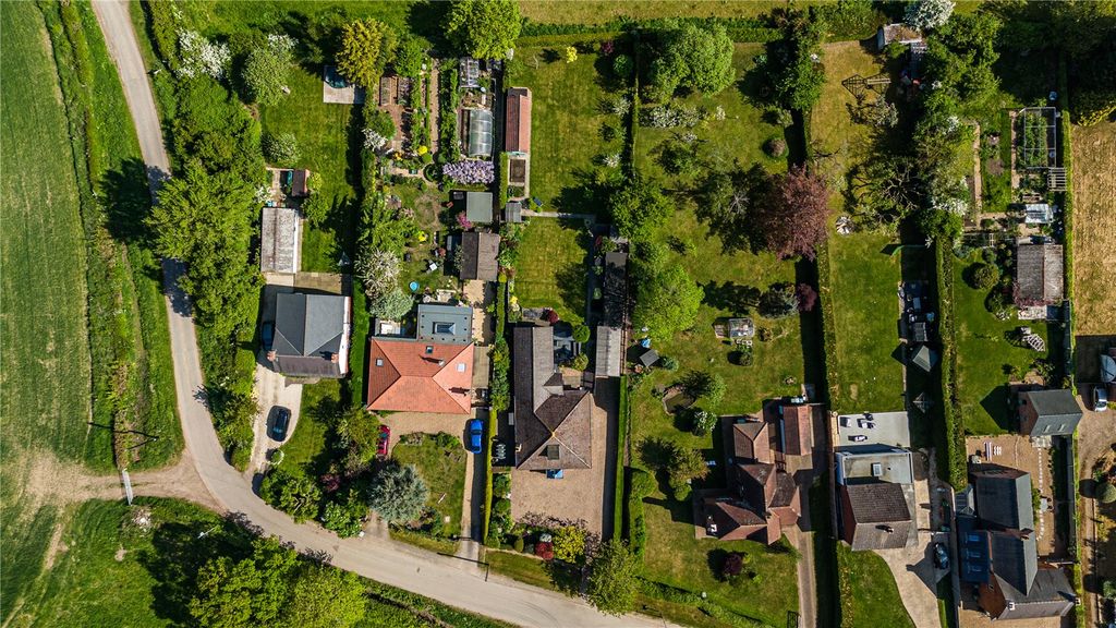 Property photo 2 of 17 Picture No. 90