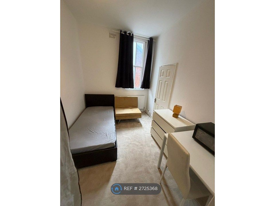 Property photo 1 of 3
