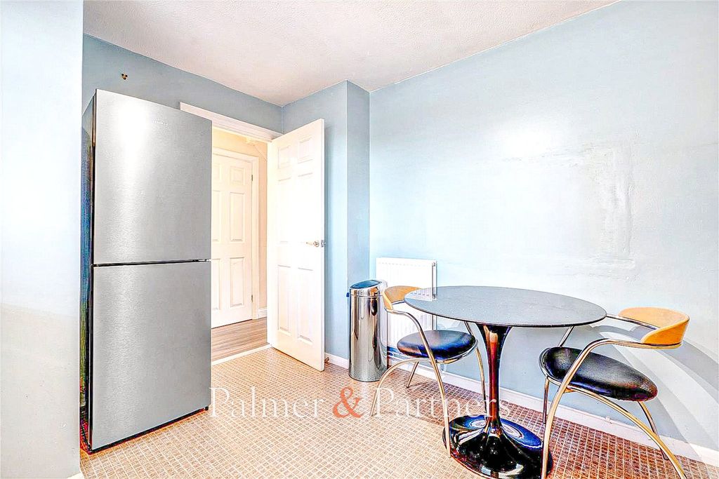 Property photo 3 of 14 Kitchen/Diner