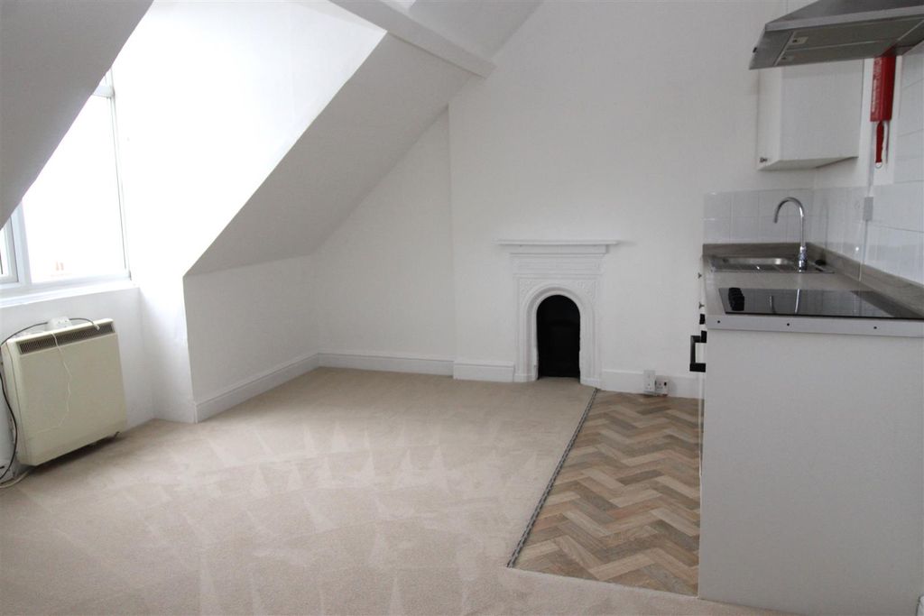 Property photo 2 of 7 Img_2637.Jpg