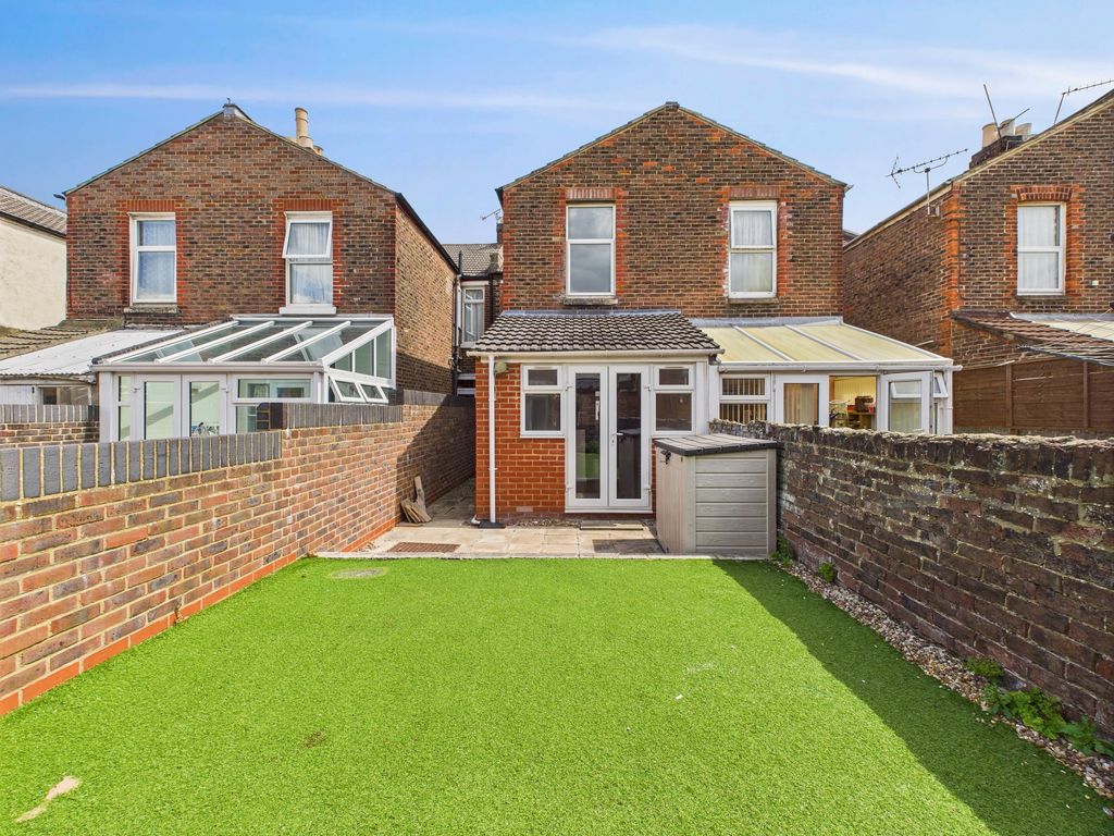 Property photo 3 of 12