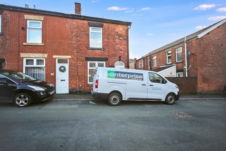 Property photo 1 of 21 2 Ward Street, Chorley, Lancashire, Pr6 0Sf