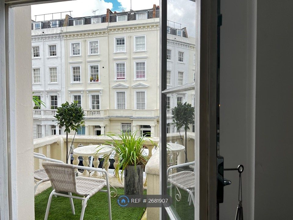 Property photo 2 of 33 Balcony