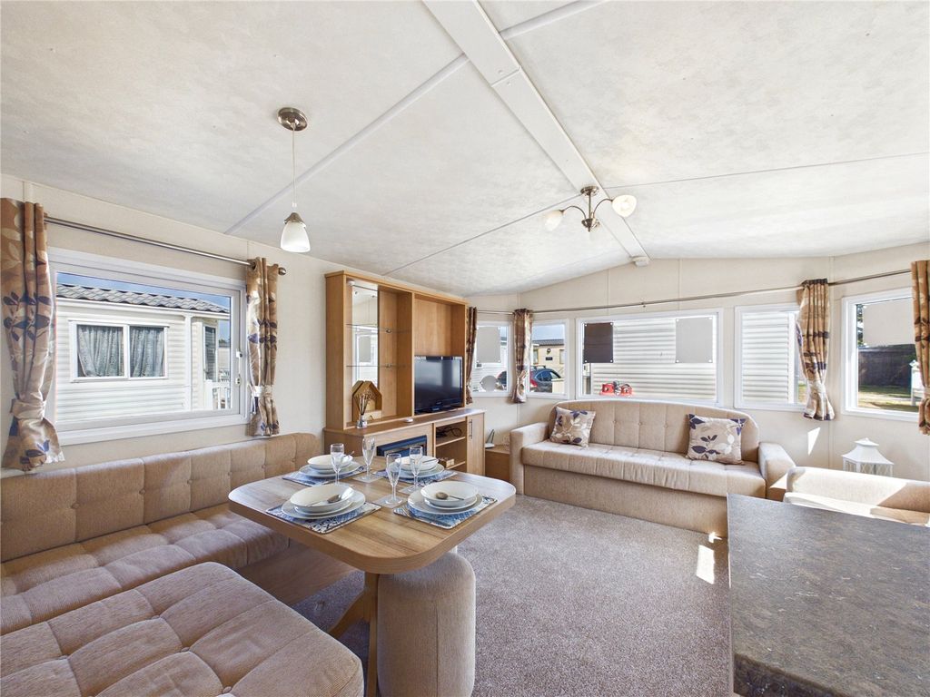 Property photo 2 of 10 Picture No. 08