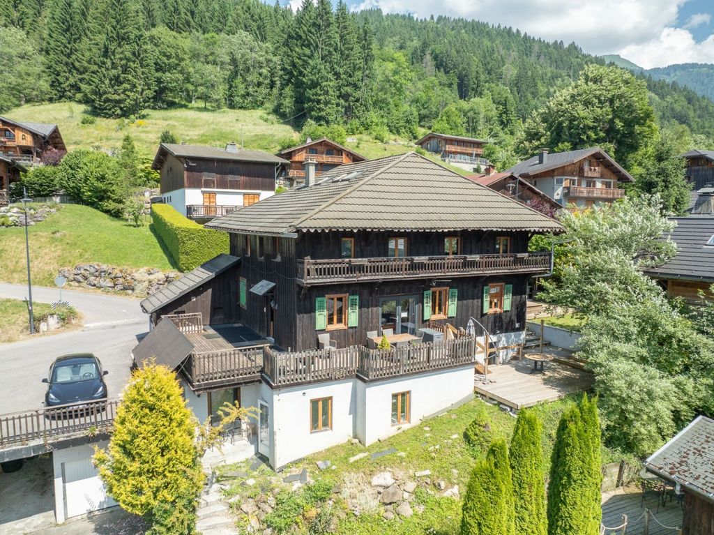 Property photo 1 of 12 Morzine Chalet For S