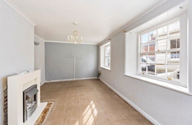 Property photo 3 of 22