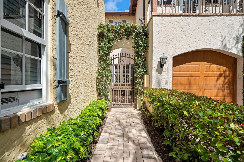 Property photo 2 of 10 <Alttext/>