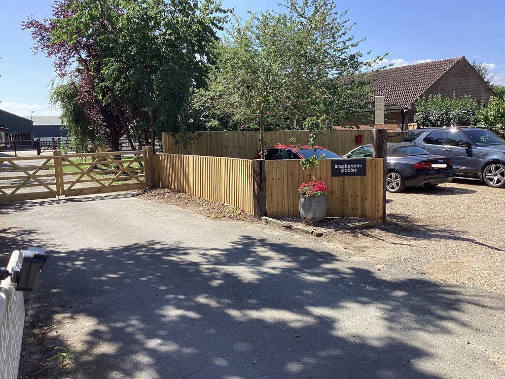Property photo 1 of 24