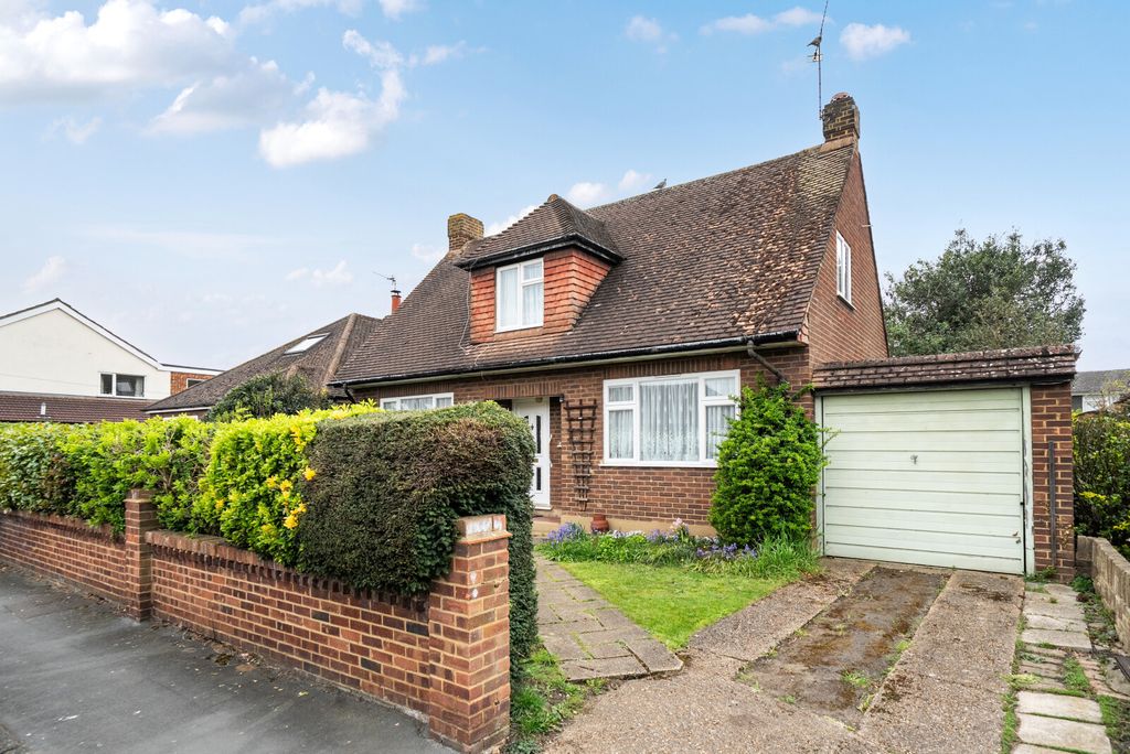 Property photo 1 of 15 1437328-12-69cd54...