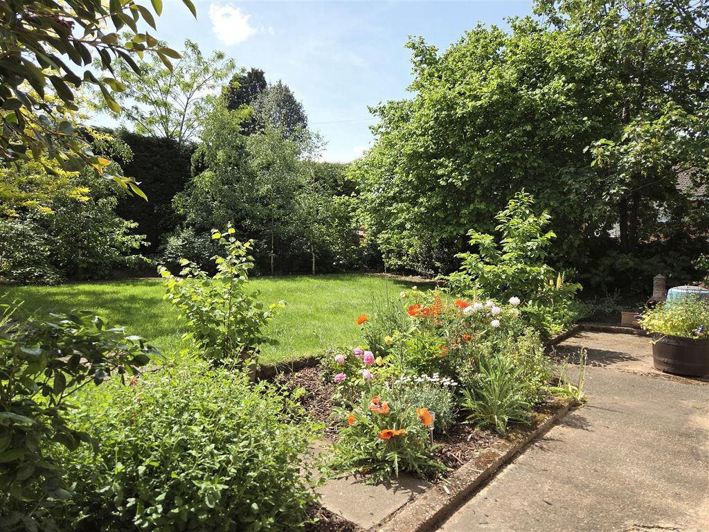 Property photo 2 of 20 Rear Garden