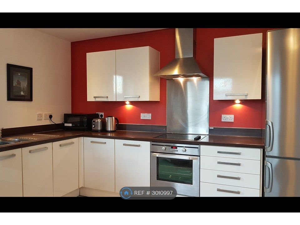 Property photo 1 of 8 Kitchen