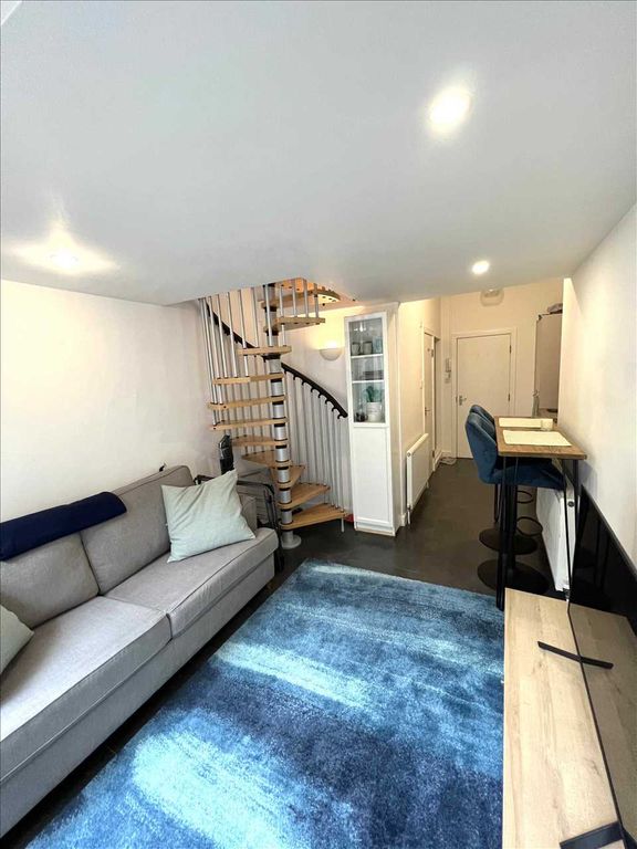 Property photo 3 of 21