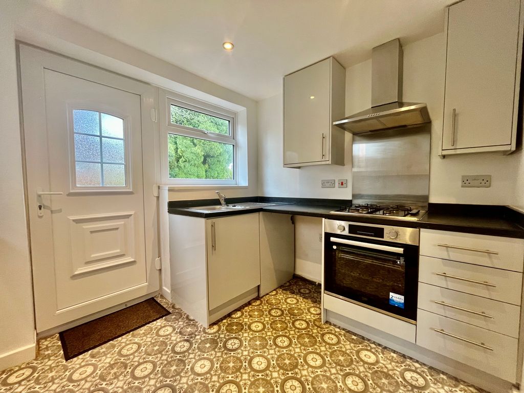 Property photo 2 of 8 Image