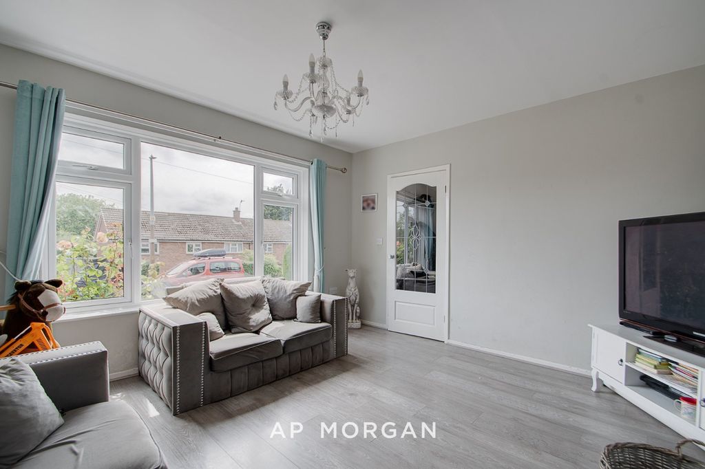 Property photo 3 of 17 Picture No. 08