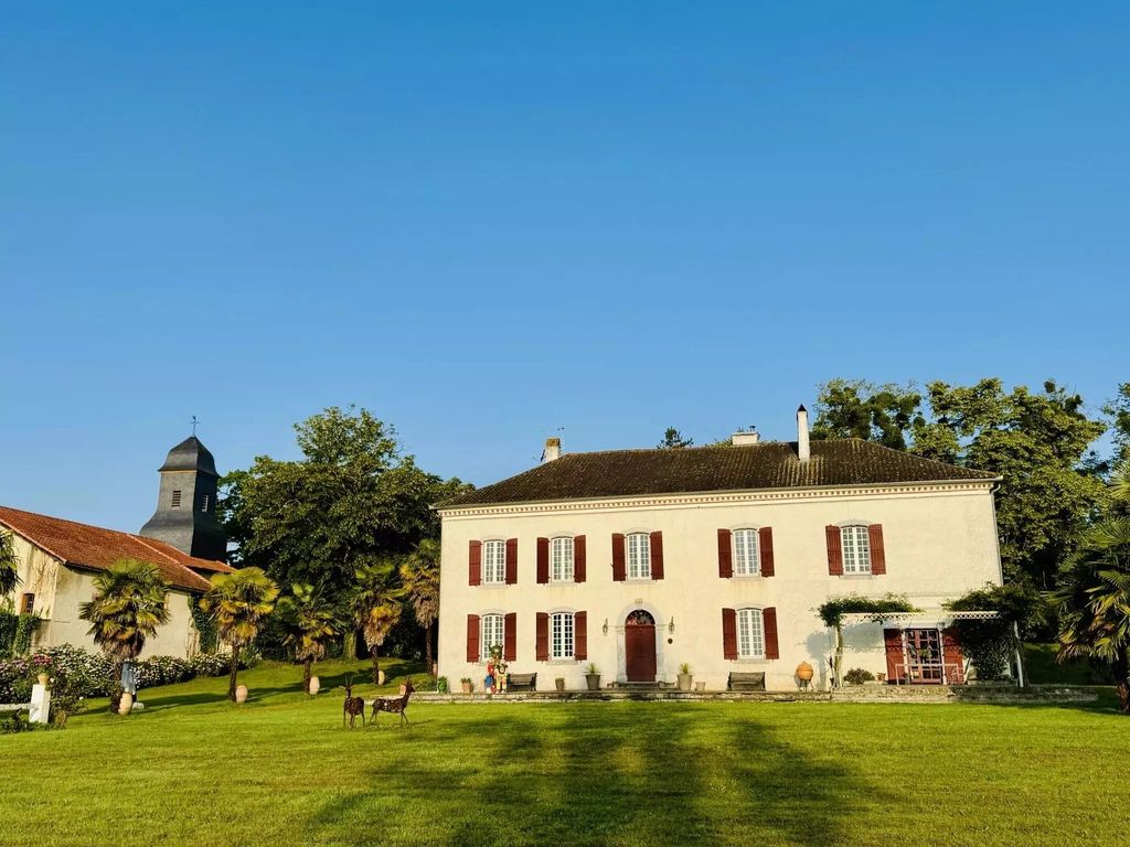 Property photo 1 of 24