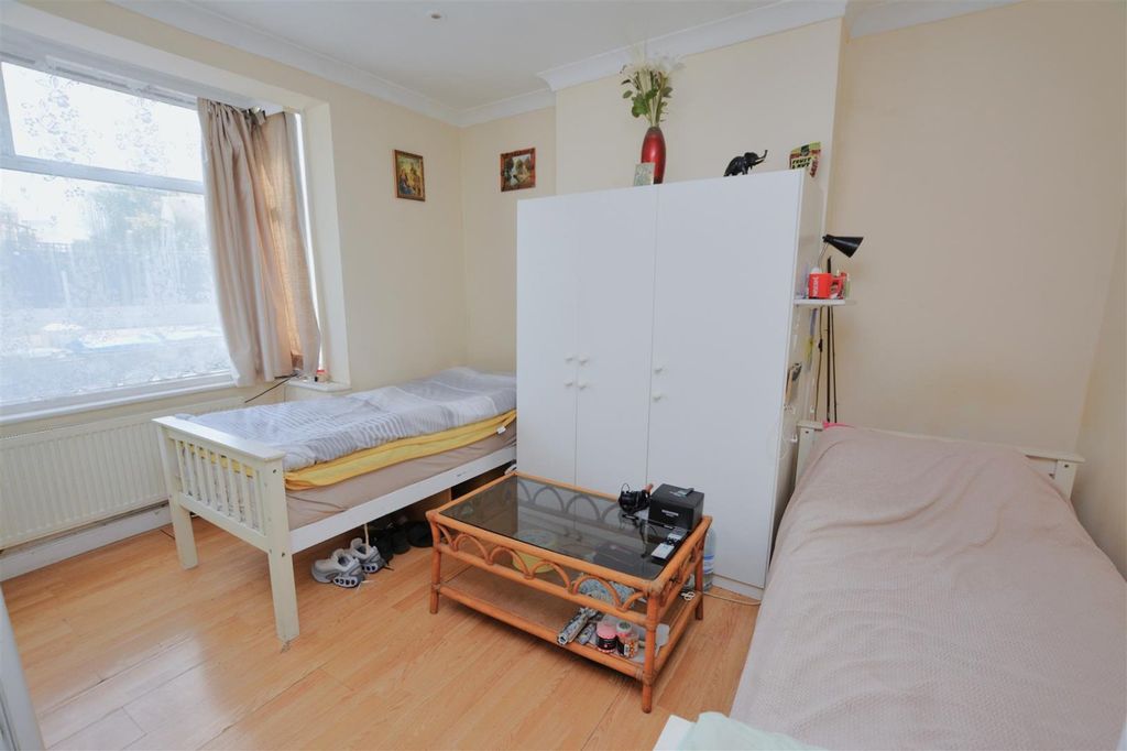 Property photo 2 of 12 Picture No. 03