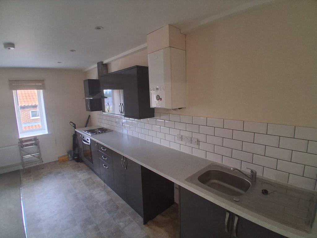 Property photo 1 of 6 Bedroom
