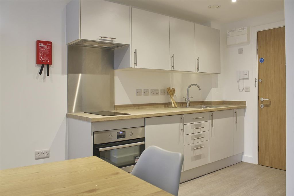 Property photo 2 of 11 Img_0886.Jpg