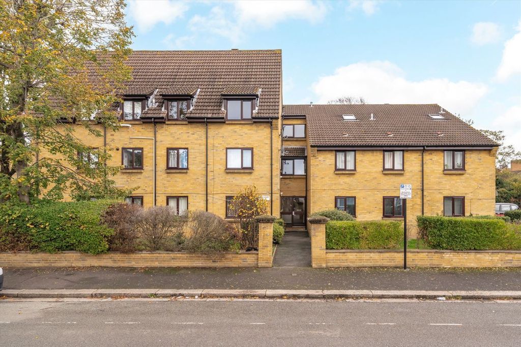 Property photo 1 of 5