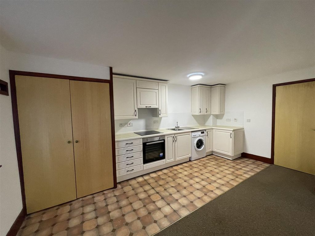 Property photo 2 of 16 Kitchen 1.Jpg