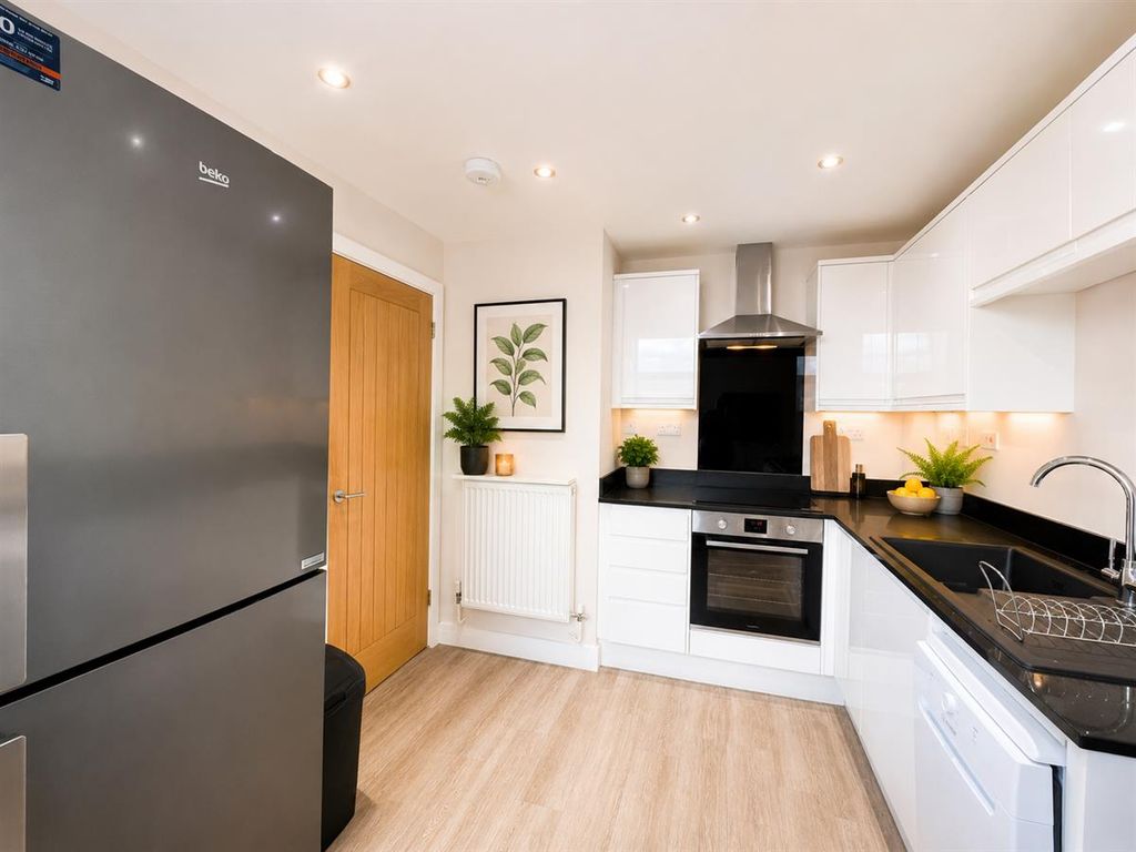 Property photo 3 of 11 16773.Png