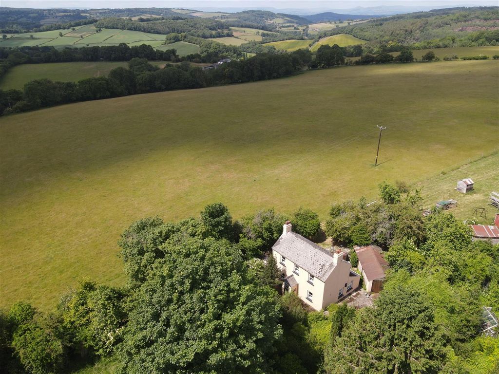 Property photo 3 of 13