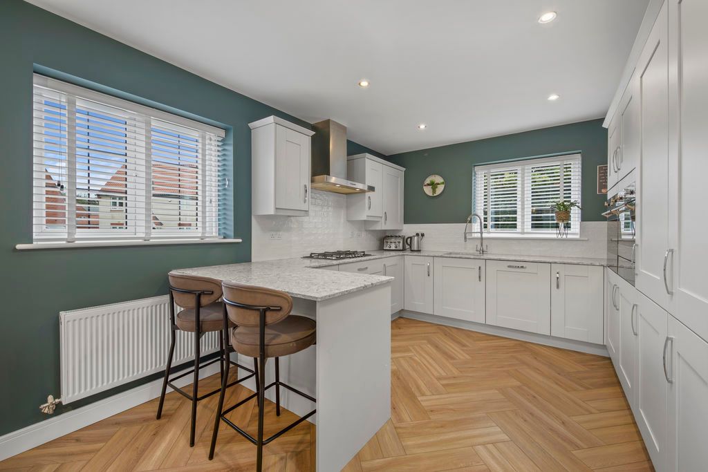 Property photo 2 of 40 Kitchen