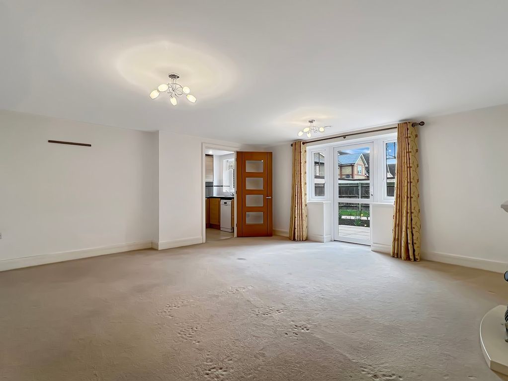 Property photo 2 of 16