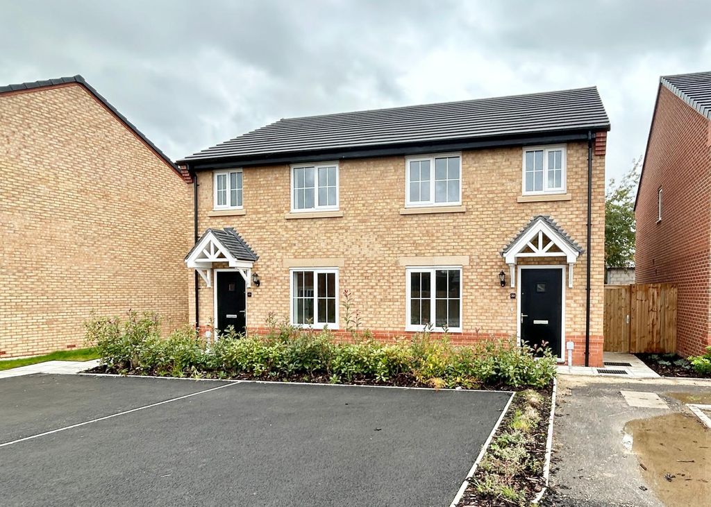 Property photo 1 of 23