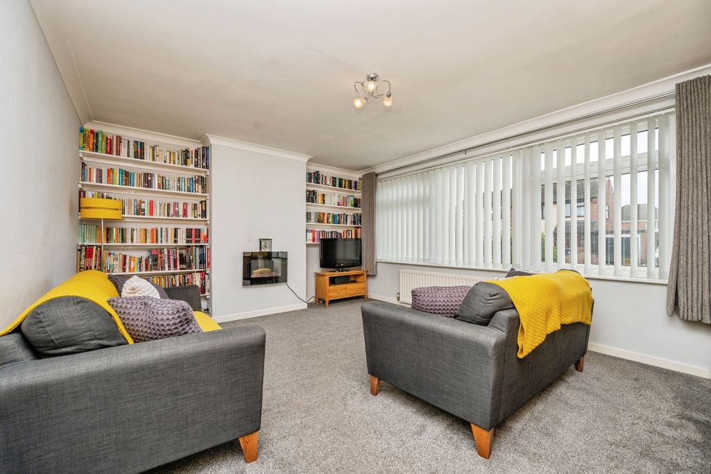 Property photo 3 of 15