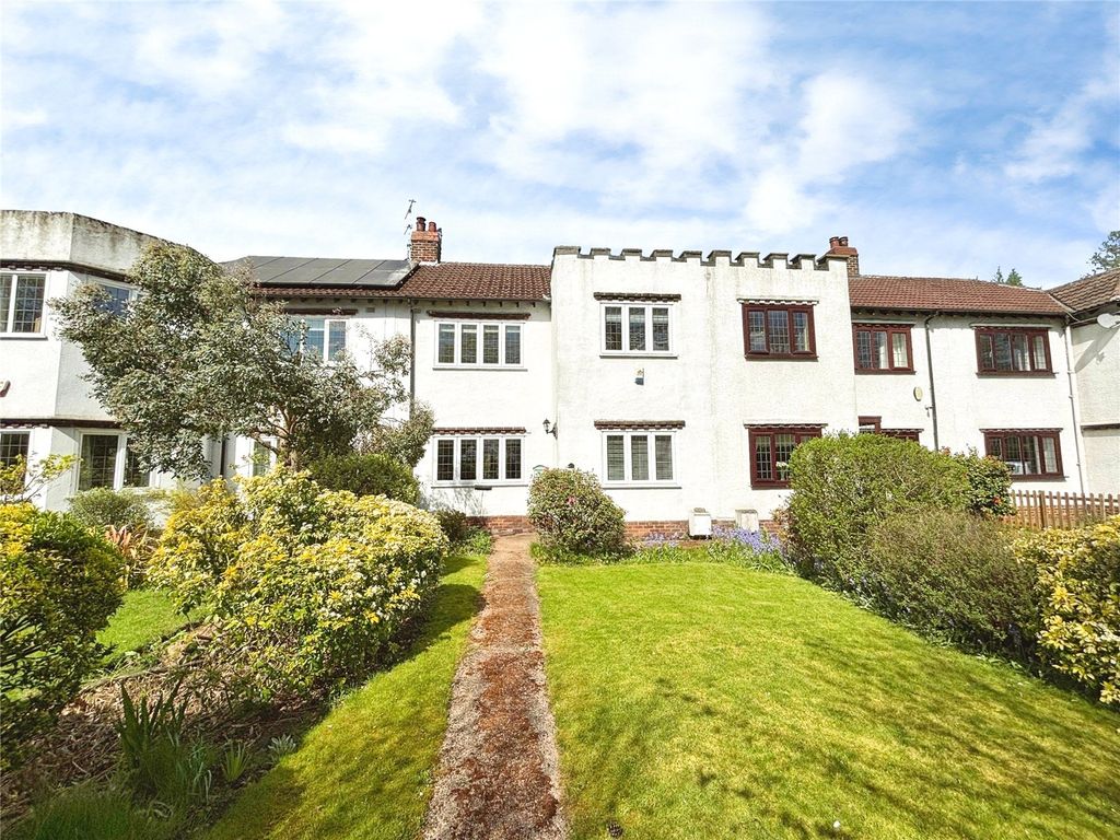 Property photo 1 of 16 Front