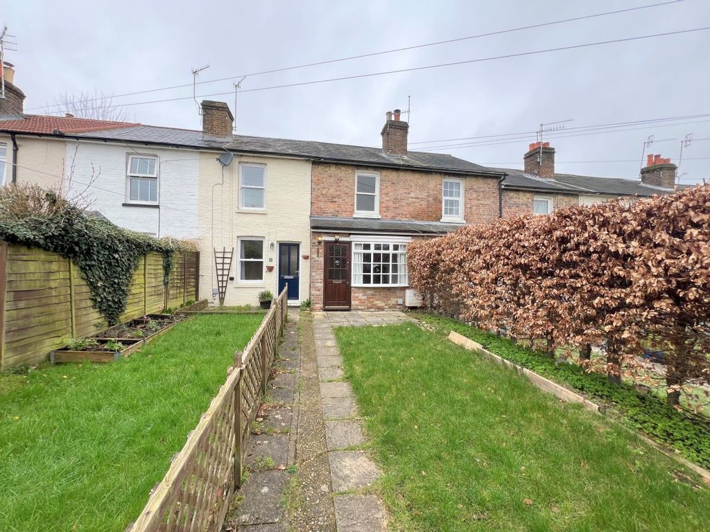 Property photo 1 of 8 2 Bed Unfurnished Terraced