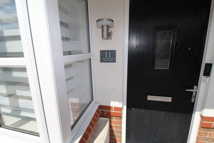 Property photo 2 of 21