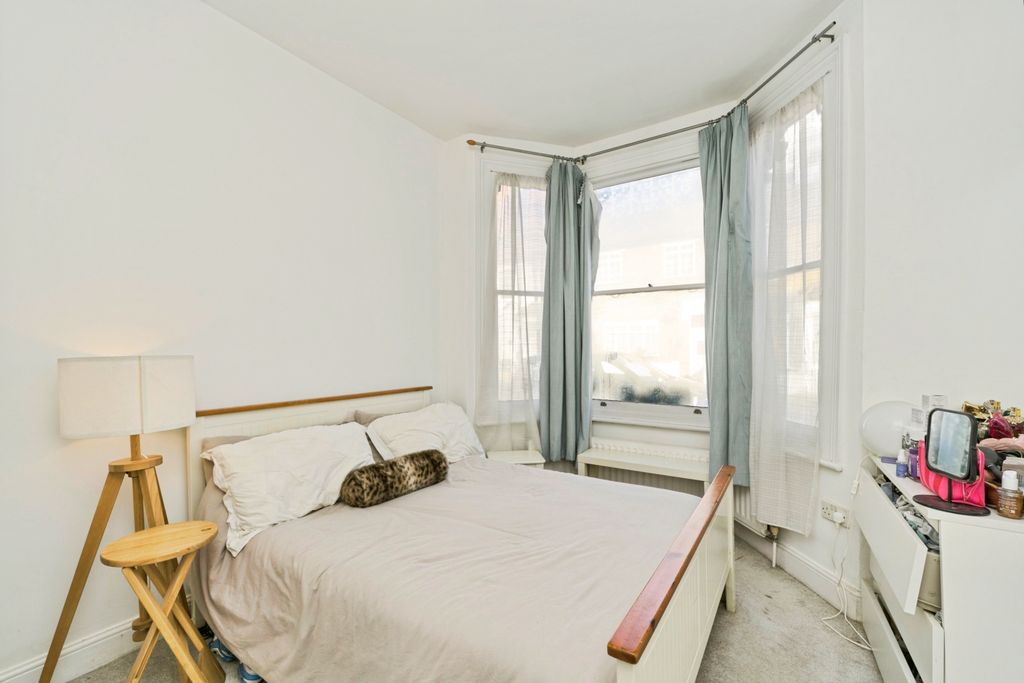 Property photo 3 of 19 1851485-01