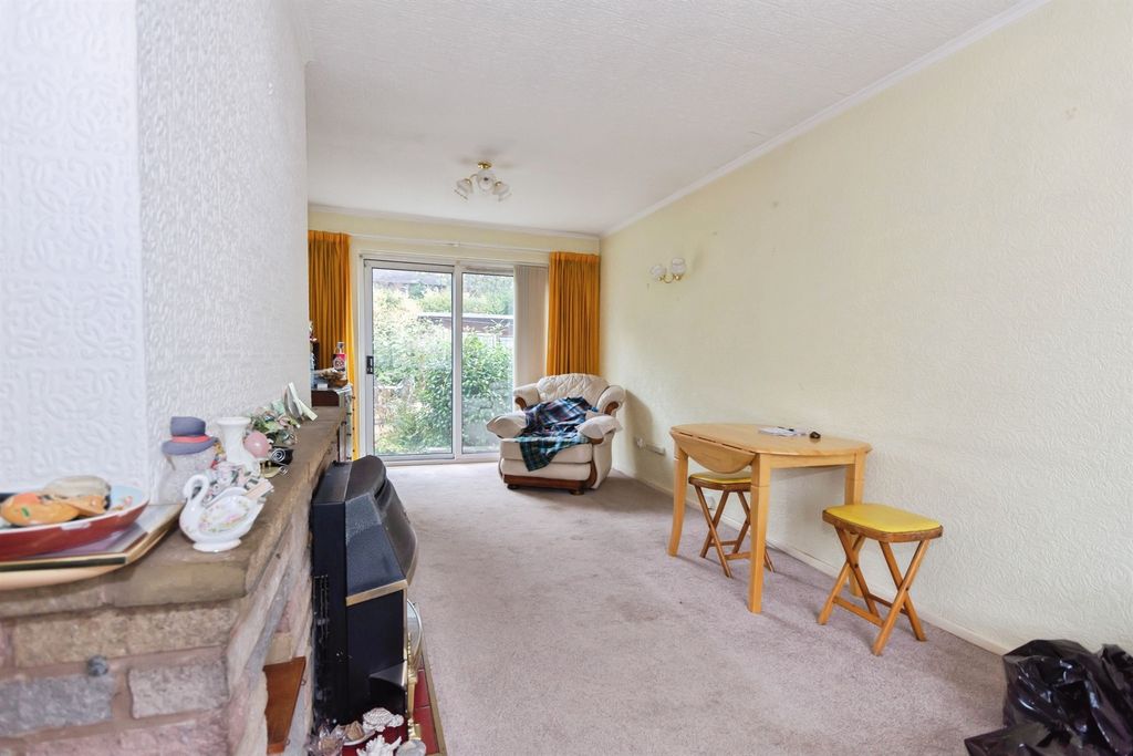 Property photo 3 of 17