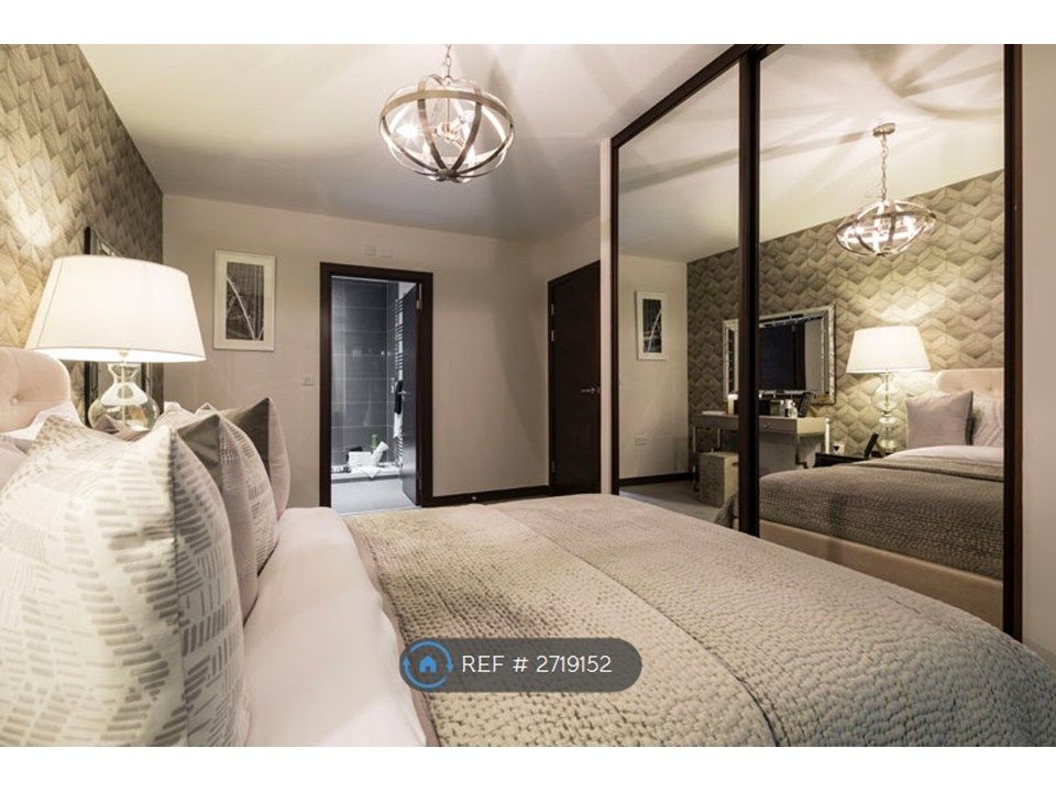 Property photo 3 of 16 Show Home