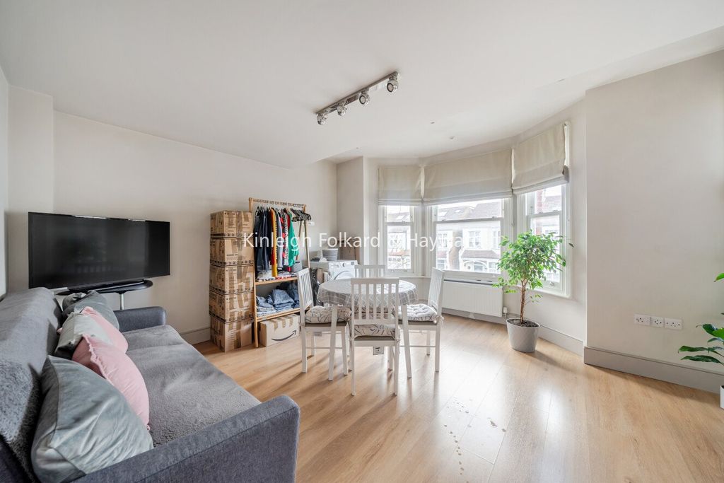 Property photo 3 of 12 Picture No. 08