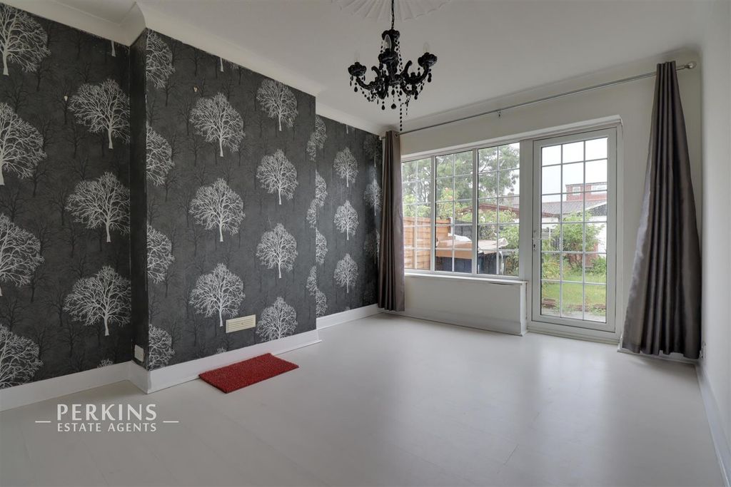 Property photo 1 of 7 L2.Jpg