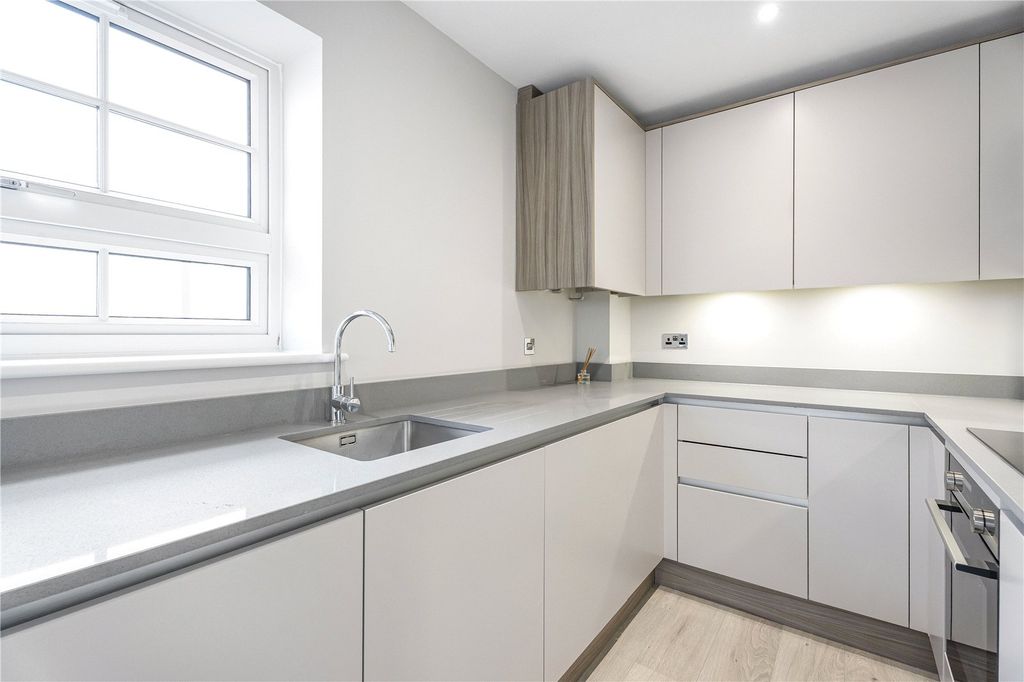 Property photo 3 of 7 Picture No. 08