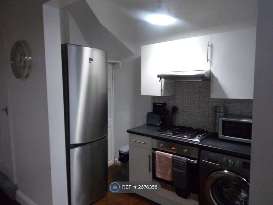 Property photo 3 of 25