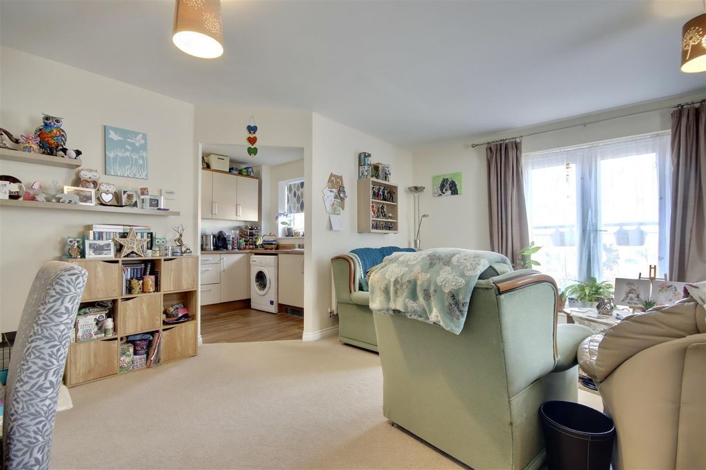 Property photo 3 of 10 Lujelc5Vxeiipjzn41Alaw.Jpg