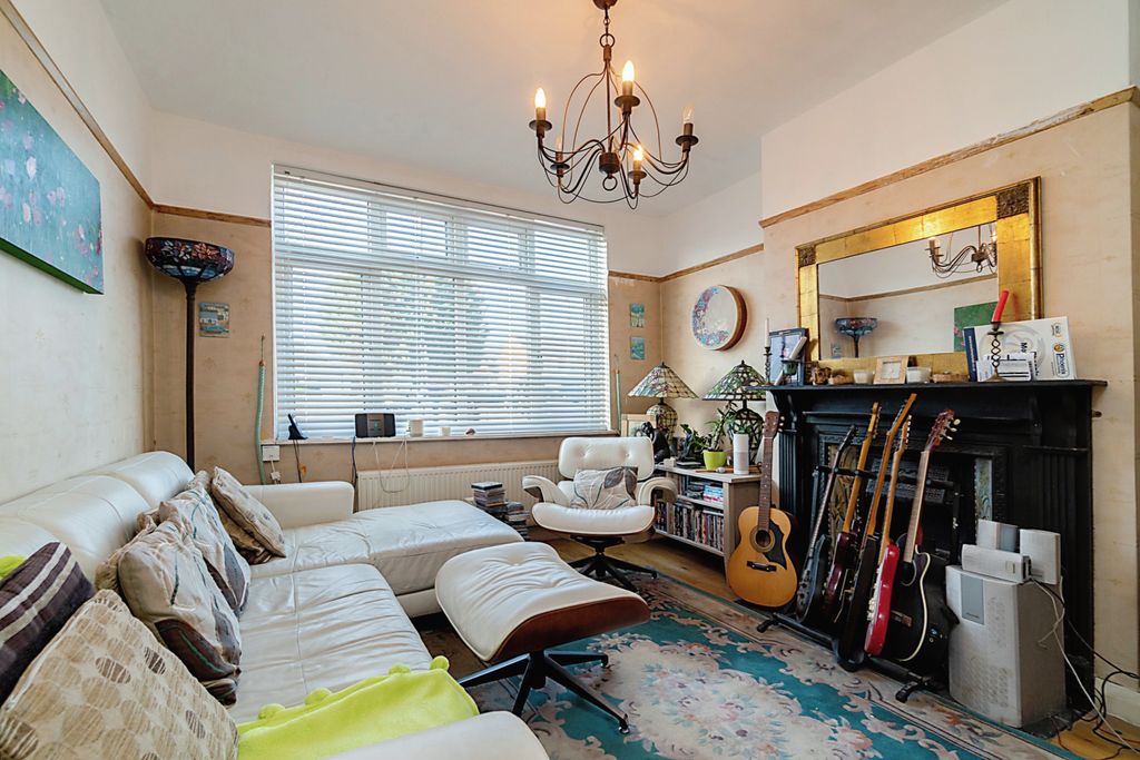 Property photo 3 of 17 Reception Room