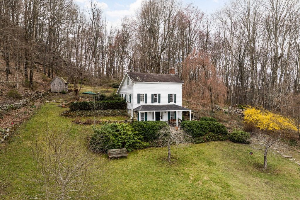 Property photo 1 of 16