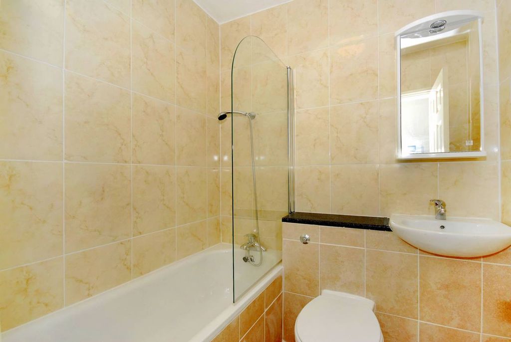 Property photo 3 of 6