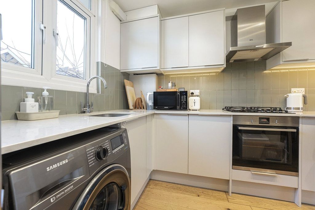 Property photo 3 of 14 Picture No. 02