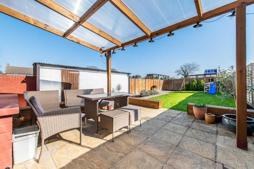 Property photo 2 of 14 Rear Garden