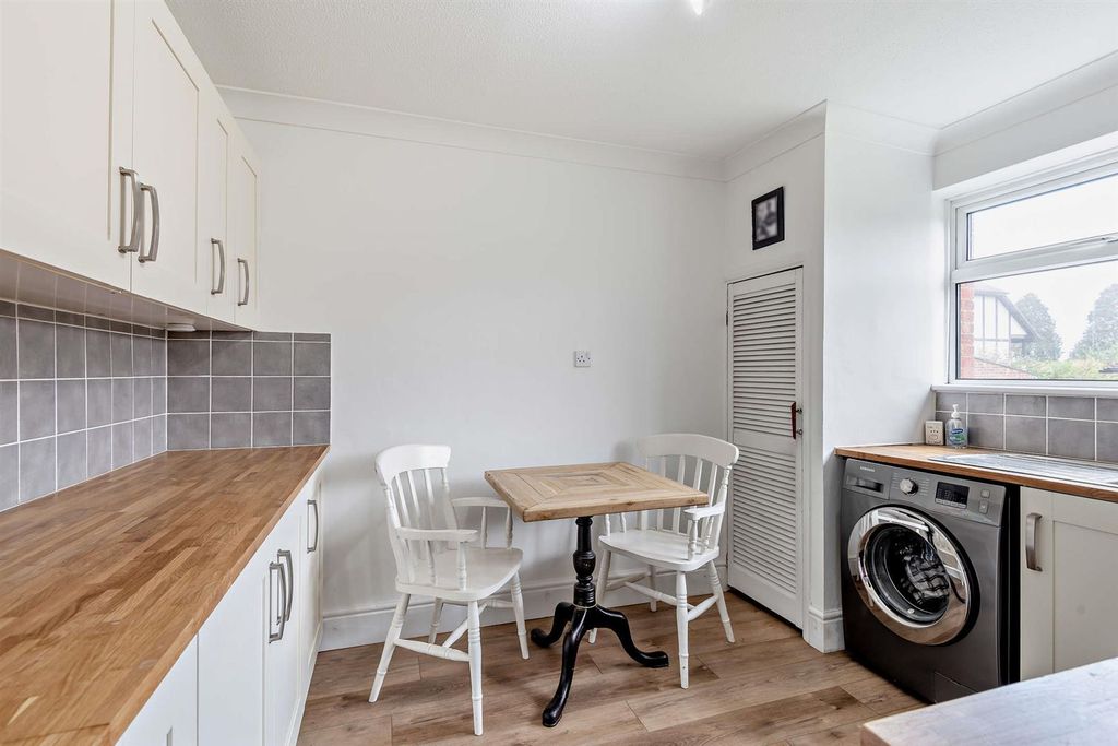 Additional image 6 of 2 bed maisonette for saleQueens Avenue, Maidstone ME16